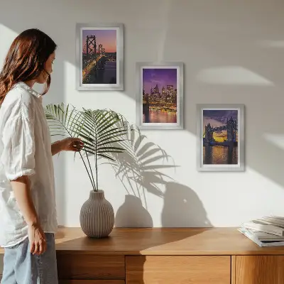 Conjunto de molduras com imagens com tema de pontes ao pôr do sol e paisagens urbanas