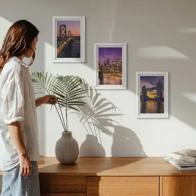 Conjunto de molduras com imagens com tema de pontes ao pôr do sol e paisagens urbanas