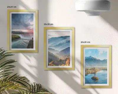 Conjunto de quadros com imagens de paisagens montanhosas pitorescas e cachoeiras na natureza
