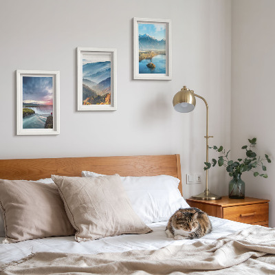 Conjunto de molduras com imagens Paisagens montanhosas pitorescas e cachoeiras na natureza.