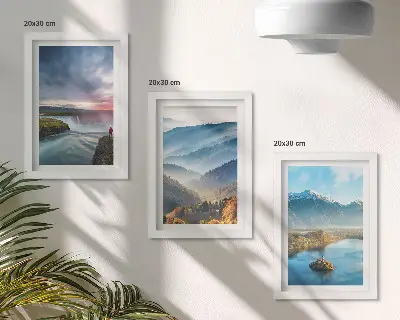 Conjunto de quadros com imagens de paisagens montanhosas pitorescas e cachoeiras na natureza