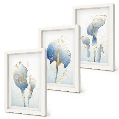 Tríptico com moldura delicadas flores azuis sobre fundo claro