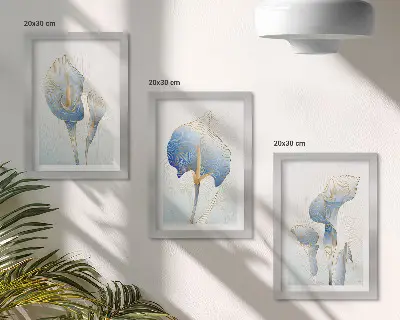 Tríptico com moldura delicadas flores azuis sobre fundo claro