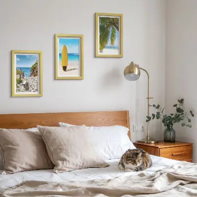 Conjunto de 3 quadros decorativos com vistas tropicais de praia, ondas e palmeiras