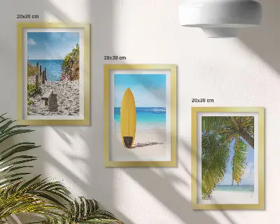 Conjunto de 3 quadros decorativos com vistas tropicais de praia, ondas e palmeiras