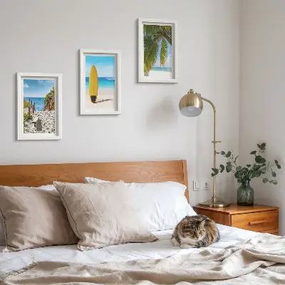 Conjunto de 3 quadros decorativos com vistas tropicais de praia, ondas e palmeiras