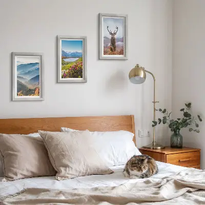 Conjunto de 3 quadros decorativos com paisagem de montanhas, lago e veados na natureza