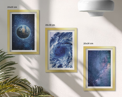 Conjunto de molduras com imagens A Terra no espaço, tempestade e galáxia de estrelas