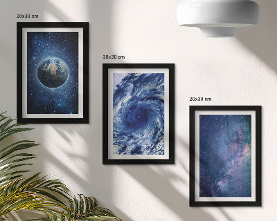 Conjunto de molduras com imagens A Terra no espaço, tempestade e galáxia de estrelas