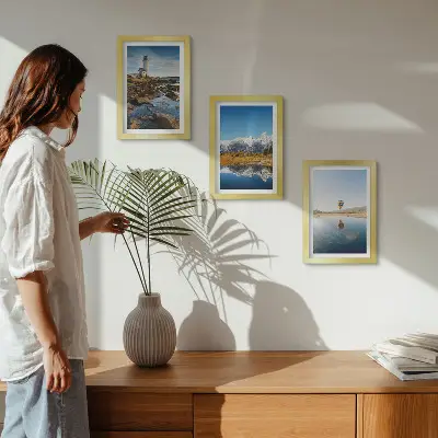Conjunto de quadros decorativos vistas da natureza com farol, montanhas, lago e balão