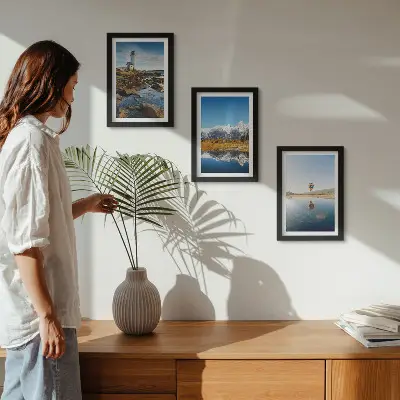 Conjunto de quadros decorativos vistas da natureza com farol, montanhas, lago e balão