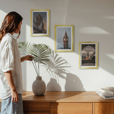Conjunto de molduras com imagens Vista de Londres com a ponte e o Big Ben.