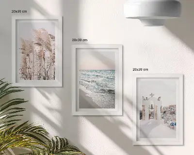 Tríptico com moldura plantas litorâneas, ondas do mar e vista de casas brancas