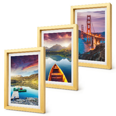 Conjunto de 3 quadros decorativos Vista para as montanhas com lagos, barcos e uma ponte.