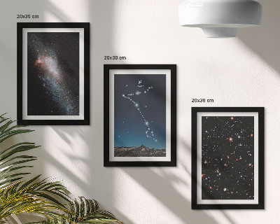 Conjunto de molduras com imagens Paisagens espaciais com a constelação de Peixes e galáxias.