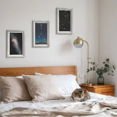 Conjunto de 3 quadros decorativos com estampa de espaço galáxia e constelação de Câncer