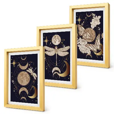 Tríptico com moldura com motivos da natureza destacando a lua, o espaço e as flores