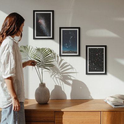 Conjunto de molduras com imagens Paisagens cósmicas de galáxias e da constelação de Escorpião