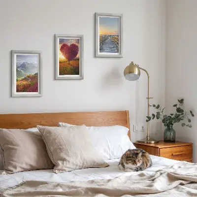 Conjunto de quadros com imagens paisagens de montanha, árvore em formato de coração e píer