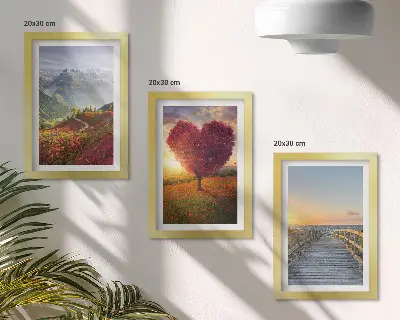 Conjunto de quadros com imagens paisagens de montanha, árvore em formato de coração e píer