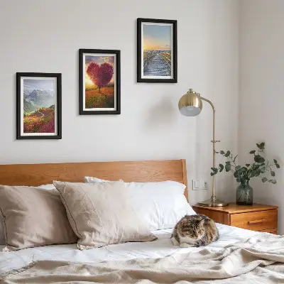 Conjunto de quadros com imagens paisagens de montanha, árvore em formato de coração e píer