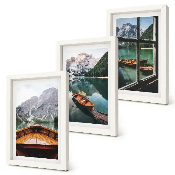 Conjunto de 3 quadros decorativos paisagem de lago de montanha com barcos e janela