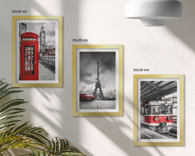 Conjunto de molduras com imagens Cidades icônicas como Londres, Paris e o transporte ferroviário.