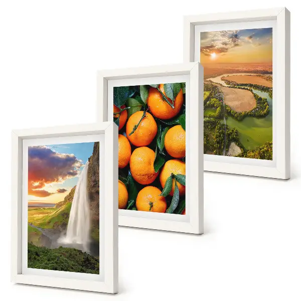 Tríptico com moldura paisagem italiana de cachoeira e montanha com pôr do sol e laranjas
