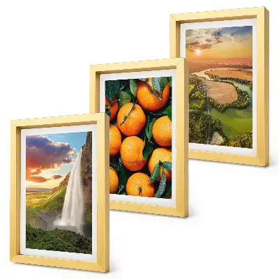 Tríptico com moldura paisagem italiana de cachoeira e montanha com pôr do sol e laranjas