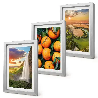 Tríptico com moldura paisagem italiana de cachoeira e montanha com pôr do sol e laranjas