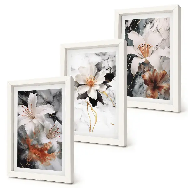 Conjunto de 3 quadros decorativos com estampas de flores sobre fundo de mármore em tons de branco e preto