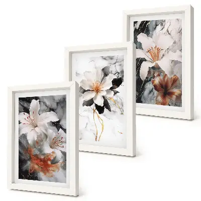 Conjunto de 3 quadros decorativos com estampas de flores sobre fundo de mármore em tons de branco e preto