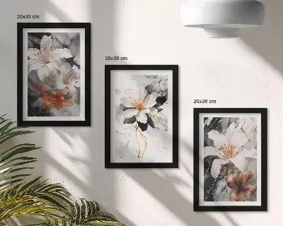 Conjunto de 3 quadros decorativos com estampas de flores sobre fundo de mármore em tons de branco e preto