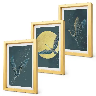Conjunto de 3 quadros decorativos garças em voo com fundo de lua e estrelas