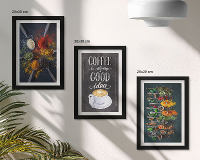Tríptico com moldura Café com especiarias e uma xícara de ervas aromáticas.