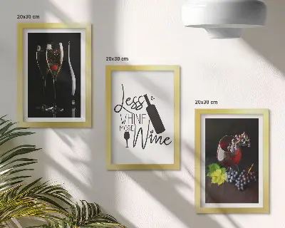 Conjunto de 3 quadros decorativos com estampa de taças de vinho, uvas e inscrição temática