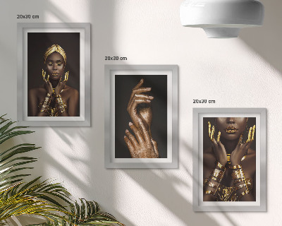 Tríptico com moldura Retratos elegantes de uma mulher africana