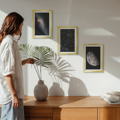 Conjunto de molduras com imagens galáxia espacial, estrelas e lua cheia