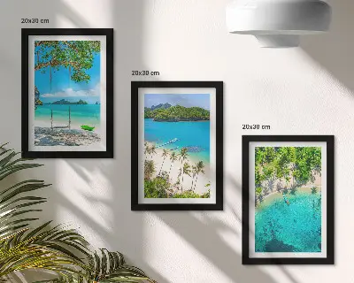 Conjunto de 3 quadros decorativos de praias tropicais com palmeiras e águas cristalinas