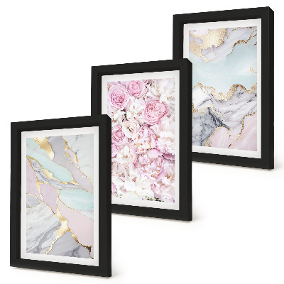 Tríptico com moldura Flores rosa com padrões marmorizados e em tons pastel.