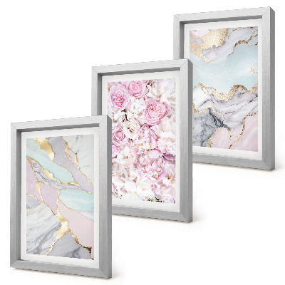 Tríptico com moldura Flores rosa com padrões marmorizados e em tons pastel.