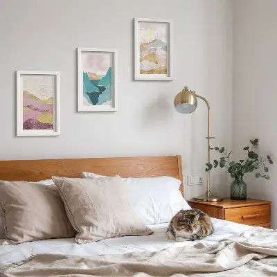 Conjunto de 3 quadros decorativos com paisagens abstratas de montanhas e sol