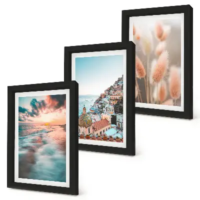 Conjunto de quadros com imagens vista para o mar com pôr do sol, casas coloridas e flores