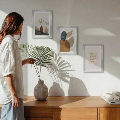 Tríptico com moldura formas abstratas com detalhes naturais