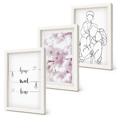 Conjunto de 3 quadros decorativos Flores e família em um design minimalista