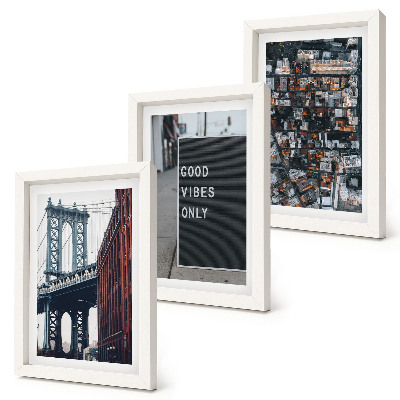 Conjunto de molduras com imagens Ponte na cidade com placas de rua, vista aérea.