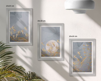 Conjunto de molduras com imagens Pássaros em voo contra o céu e a lua