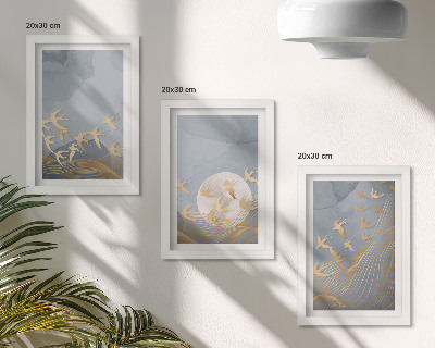Conjunto de molduras com imagens Pássaros em voo contra o céu e a lua