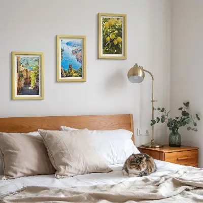 Conjunto de quadros decorativos ruas pitorescas à beira-mar com limões