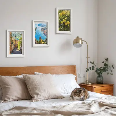 Conjunto de quadros decorativos ruas pitorescas à beira-mar com limões